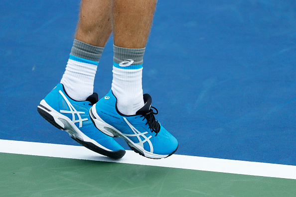 asics tennis shoes