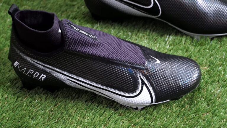 Nike Vapor Edge 360 PRO Football Cleats for best performance